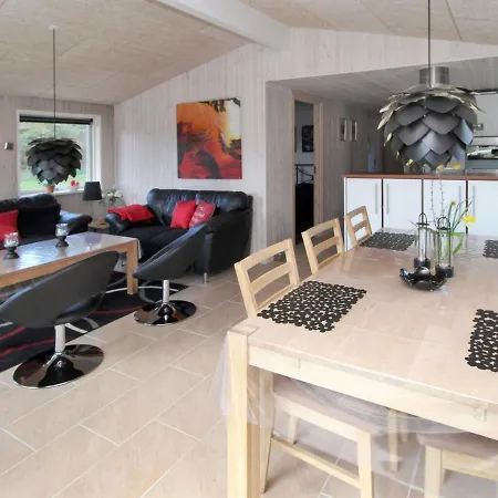 Micaela - 650m From The Sea In Nw Jutland By Interhome Tatil Evi